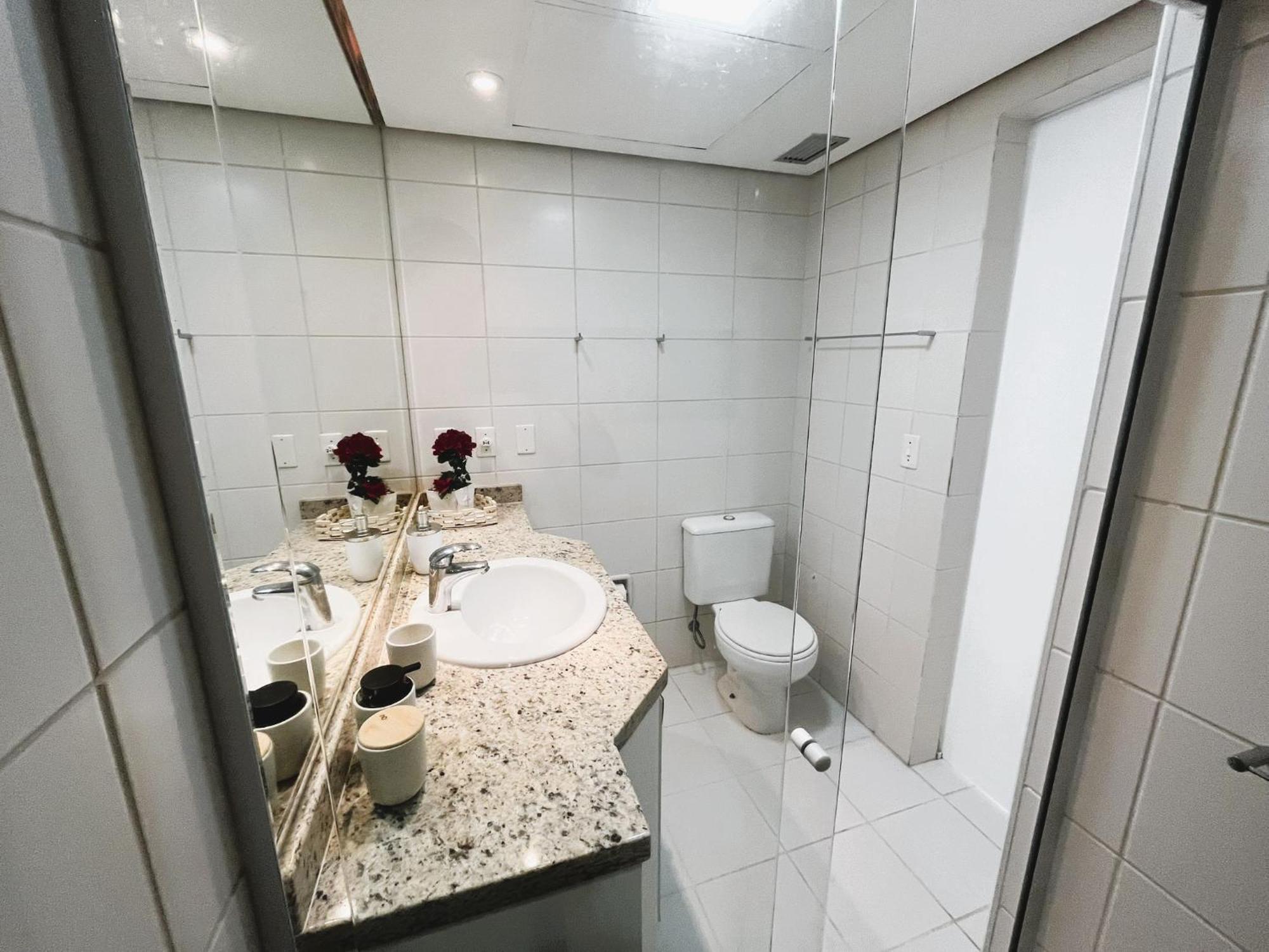 Flat Em Frente Ao Mar Com Piscina Varanda E Ac Apartment