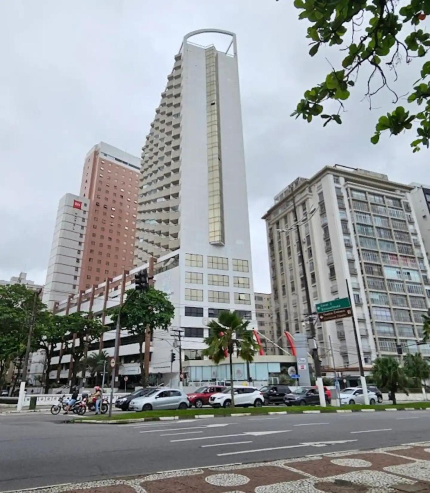 Flat Em Frente Ao Mar Com Piscina Varanda E Ac Santos (Sao Paulo)