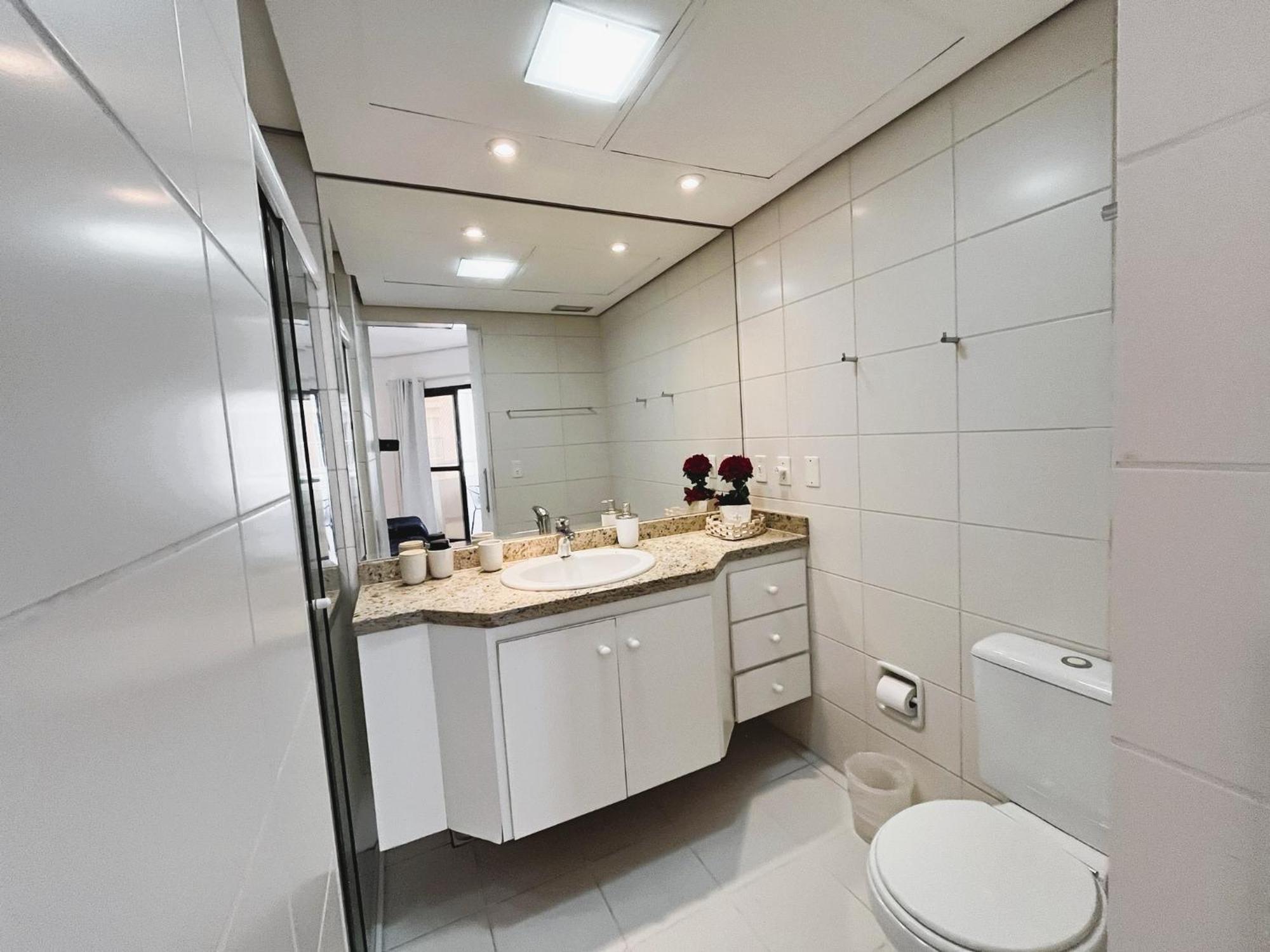 Flat Em Frente Ao Mar Com Piscina Varanda E Ac