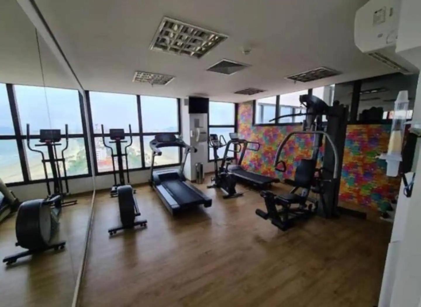 Flat Em Frente Ao Mar Com Piscina Varanda E Ac
