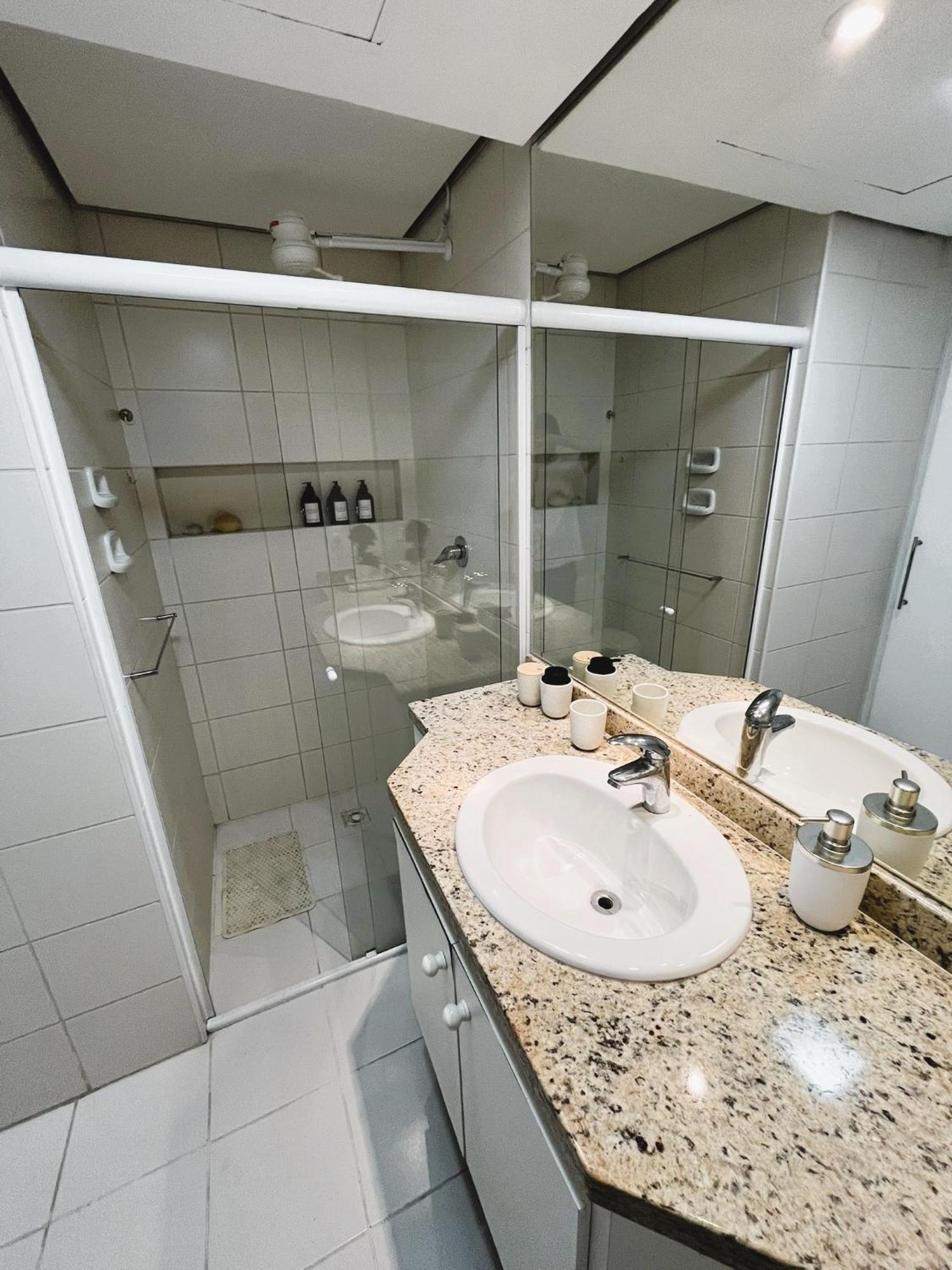 Flat Em Frente Ao Mar Com Piscina Varanda E Ac Apartamento *